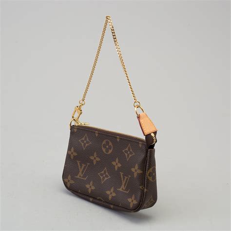 louis vuitton men small bag